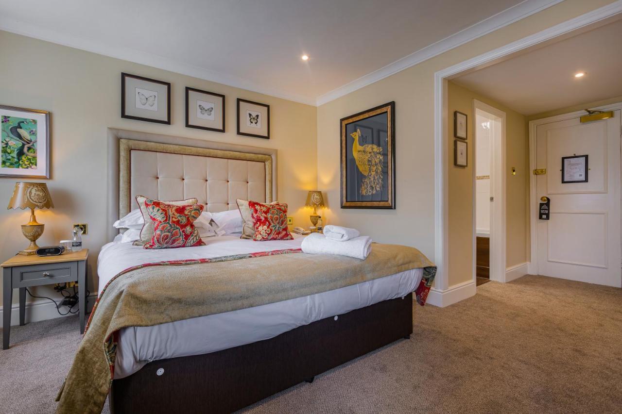 The Talbot Hotel, Oundle , Near Peterborough ภายนอก รูปภาพ