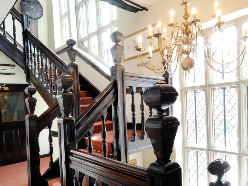 The Talbot Hotel, Oundle , Near Peterborough ภายนอก รูปภาพ