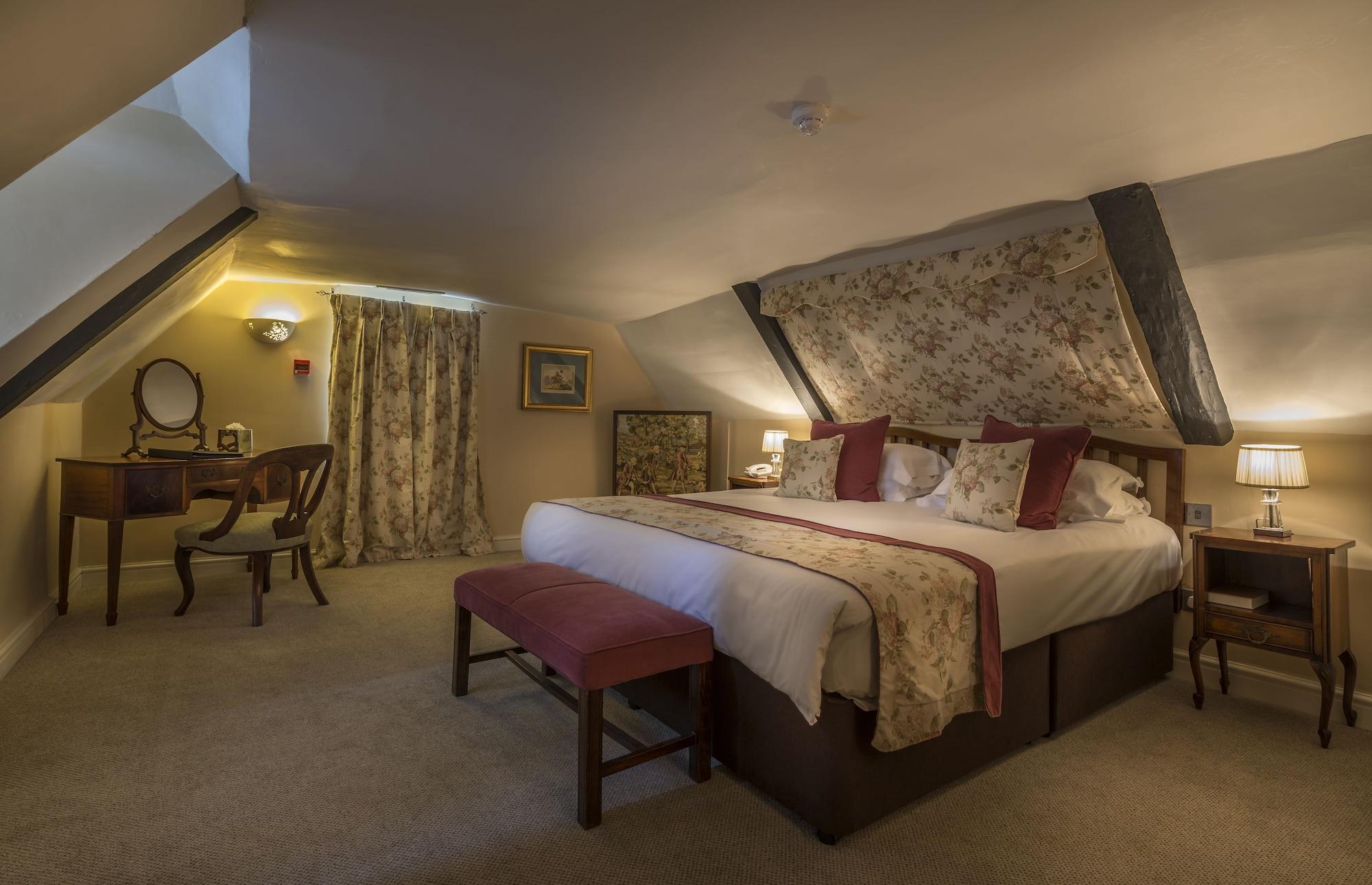 The Talbot Hotel, Oundle , Near Peterborough ภายนอก รูปภาพ