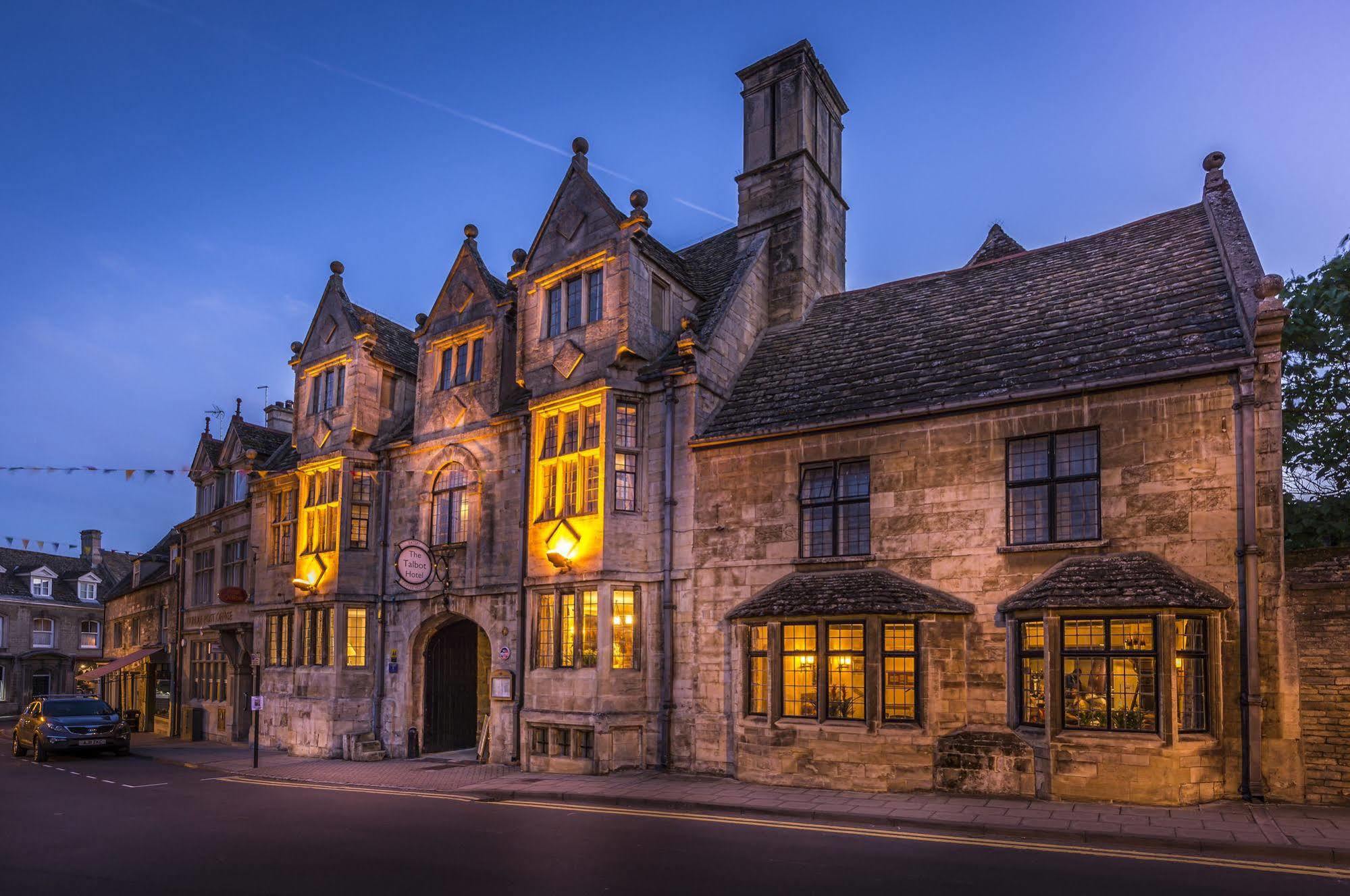 The Talbot Hotel, Oundle , Near Peterborough ภายนอก รูปภาพ