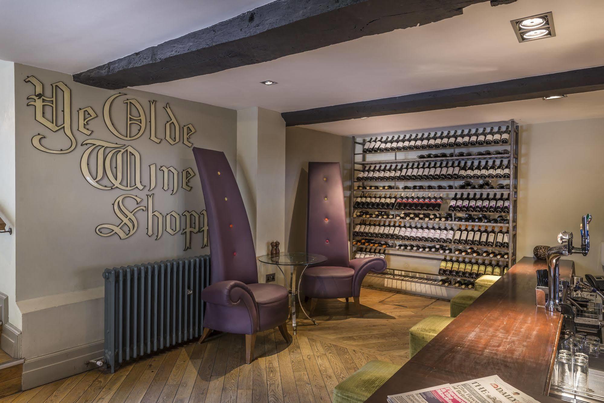 The Talbot Hotel, Oundle , Near Peterborough ภายนอก รูปภาพ
